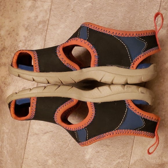 Timberland LITTLE HARBOR CLOSED-TOE SANDALS. Toddler size 10c. - Picture 4 of 10
